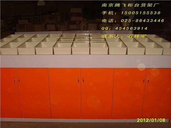 南京玻璃货架订做批发，散装零食柜台货架、休闲食品货架