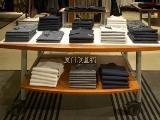 欣基福厦门压克力服装展架工艺厂  专注厦门压克力供应