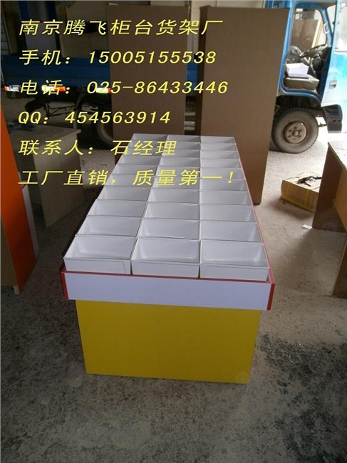 休闲食品货架订做，散装零食柜台货架订做，南京订做零食货架