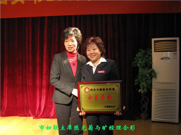 山西催乳师最佳培训机构/旷郁康乃馨催乳培训