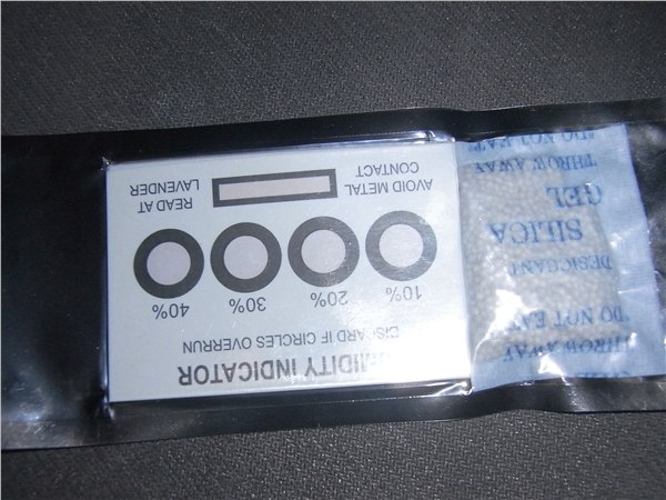 供应深圳货柜用防潮珠仓库用防潮干燥剂布吉纸品用防潮珠
