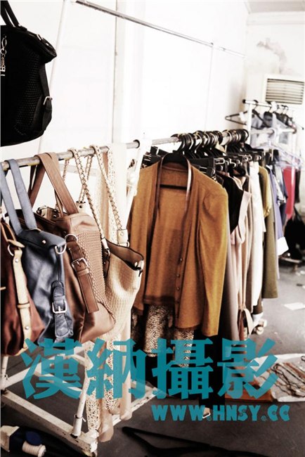 选择淘宝摄影就选【深圳汉纳摄影公司】淘宝网拍服装摄影广告摄影
