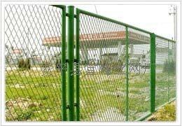 安平县宜峰双边护栏网生产厂家直销，量大优惠供不应求，货真价实
