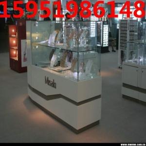 专业定做珠宝博物馆化妆品展柜 展柜设计 展柜装饰 展柜报价