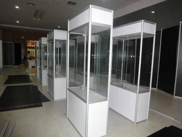 厦门展览展示柜台制作、租赁厦门铝型材展柜舞台展示物品厂家