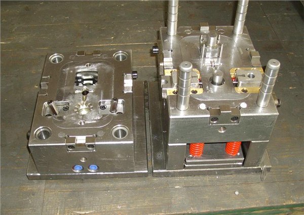 供应塑料模具注塑制品