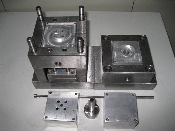 供应塑料模具注塑制品