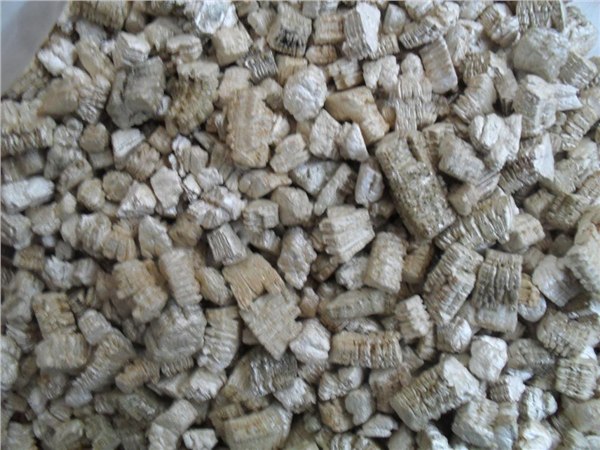 工业用蛭石 蛭石粉直销 黄蛭石