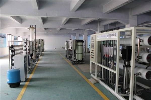 东莞0.25吨纯水机批发 东莞工厂0.25吨纯水设备 水之源