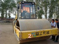 供应镇江二手压路机市场