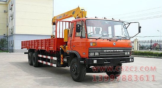 东风后双桥随车起重运输车【厦工楚胜】热销中！