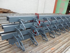 供应公路桥梁国标型钢D80伸缩缝装置博爱县厂家