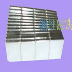 供应山东强磁 青岛镀锌磁铁山东打孔磁铁