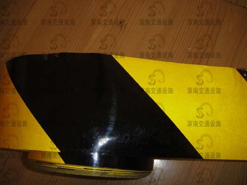 供应红白反光粘胶带 定做反光粘胶带 黄黑反光粘胶带 反光粘胶带生产供应商