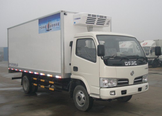 东风多利卡xzc5060xlc3冷藏车/湖北冷藏车厂家/猪肉运输车厂家/新中昌