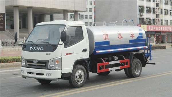 供应唐骏欧铃洒水车