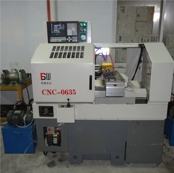 供应百威CNC0625经济型数控车床