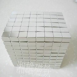 供应多种方块强力磁铁白色镀锌磁铁永磁铁