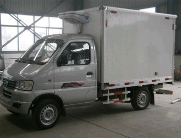 供应东风小型俊风1吨超市冷藏食品运输冷藏车