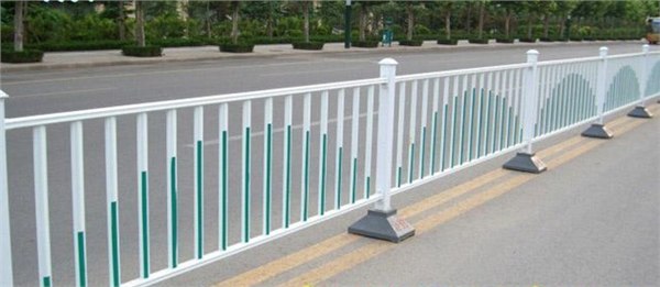 供应 江苏省静电喷塑道路护栏