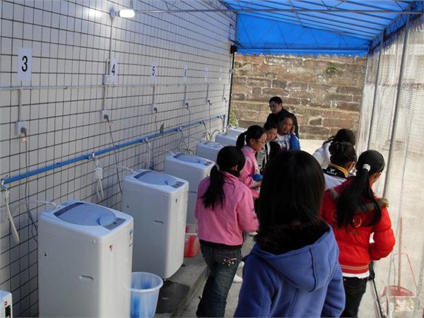 供应济宁泰安临沂威海郑州安阳新乡海信智能双投币全自动洗衣机质量可靠值得信赖