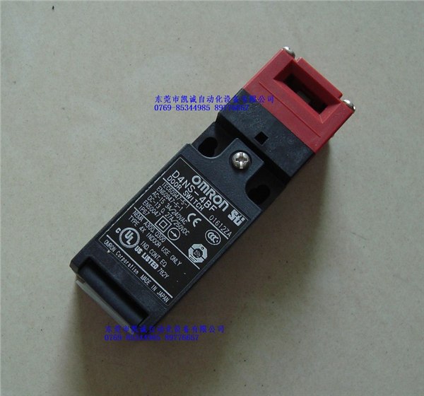 正品 欧姆龙OMRON 安全门开关 D4NS-4CF 全新