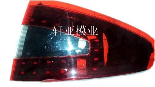 供应供应汽车车灯模具