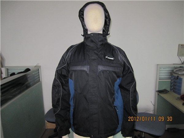 供应滑雪服，户外运动服