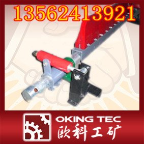 供应运输机清扫器