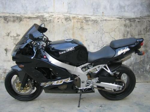 川崎进口摩托车ZZR1100  2600元
