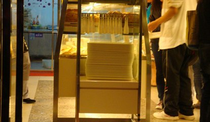 昆明蛋糕展柜|昆明蛋糕展柜厂家 瑞艺展柜品种多、品牌好