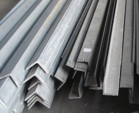 供应304不锈钢角钢〓沈阳不锈钢型材〓304不锈钢槽钢