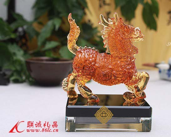 供应古法烧制琉璃 古法琉璃工艺品 福葫芦貔貅 汽车挂件