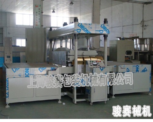供应云南吸塑机 全自动双层厚片吸塑机 重庆骏赛吸塑机厂家