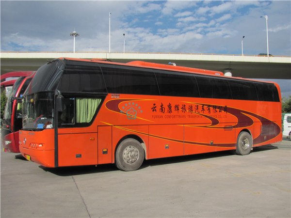 昆明包车|自驾租车|代驾租车
