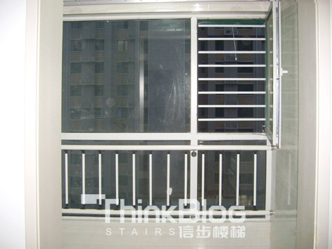 简单明快的碳钢立杆护栏，让你的新家更加温馨、舒适