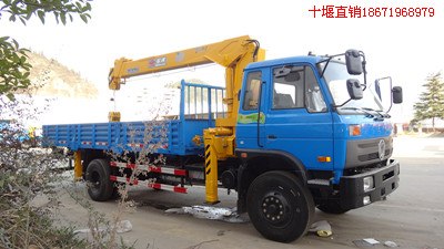 东风单桥随车吊底盘石煤8吨直臂吊价格