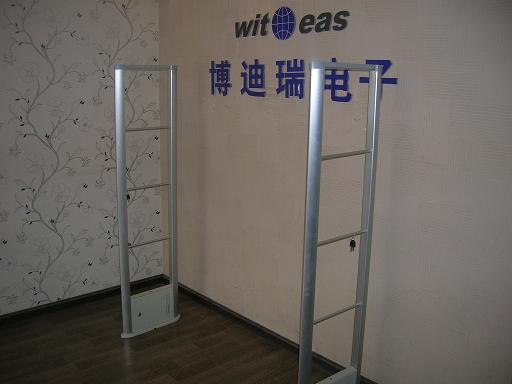 昆明有服装防盗器的厂家吗？成都博迪瑞