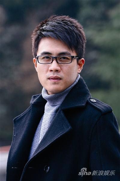 供应深圳搬家公司工人已经到了业主家楼下