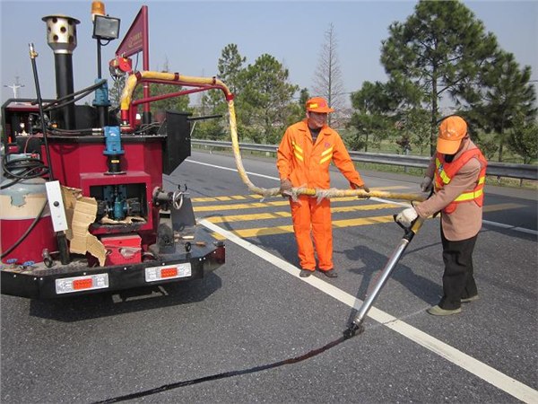 供应重庆道路划线施工