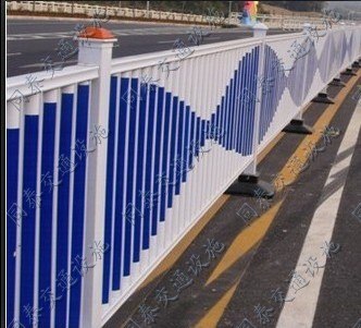 同泰道路护栏行情