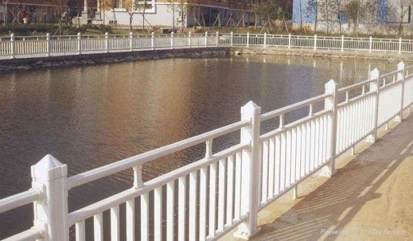 供应龙湾河道护栏 龙湾PVC隔离岸边护栏 龙湾PVC型材配件公司