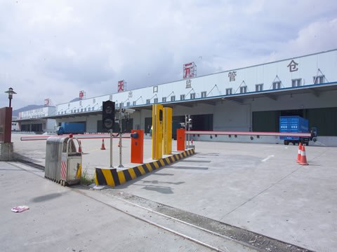 供应杭州塑胶篮球场跑道