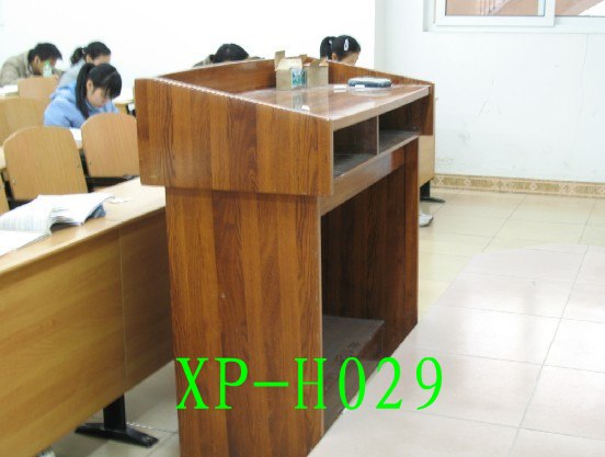 新派学校家具厂家提供课桌椅，学生床，讲台等，好产品源自专厂家