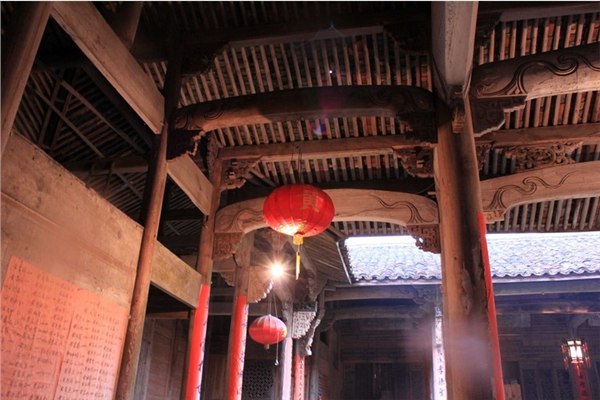 农家乐木屋生产设计安装。陕西中固木屋致力打造一流农家乐木屋