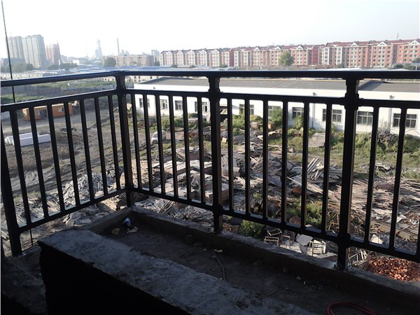 选室外阳台护栏就选邢台安居-专业锌钢护栏厂家
