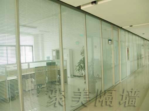 供应潍坊办公室隔断，玻璃隔断，潍坊高隔间