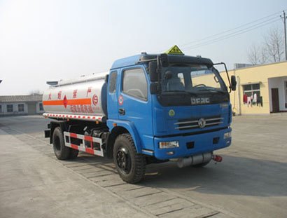 多利卡运油车（厦工楚胜）产品品质一流！