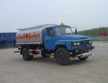 东风尖头加油车{厦工楚胜}值得信赖！