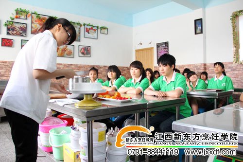 699万毕业生直面就业难 学技术好就业